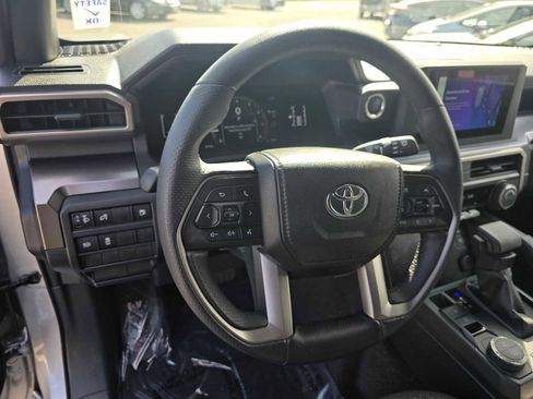 Used 2025 Toyota 4Runner SR5 image 25