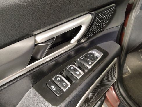 Used 2022 Kia Telluride S FWD image 27