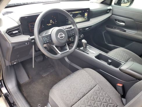 Used 2025 Nissan Kicks SV FWD image 14