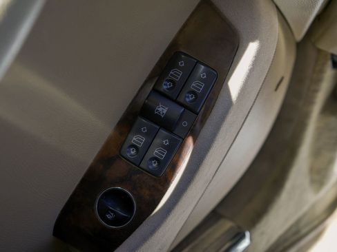 Used 2004 Mercedes-Benz S 500 image 30