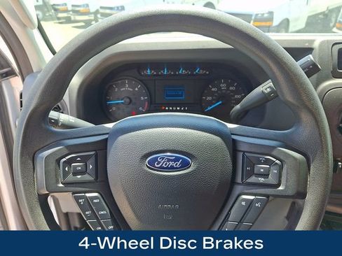 Used 2024 Ford E-450 and Econoline 450 Super Duty RWD image 4