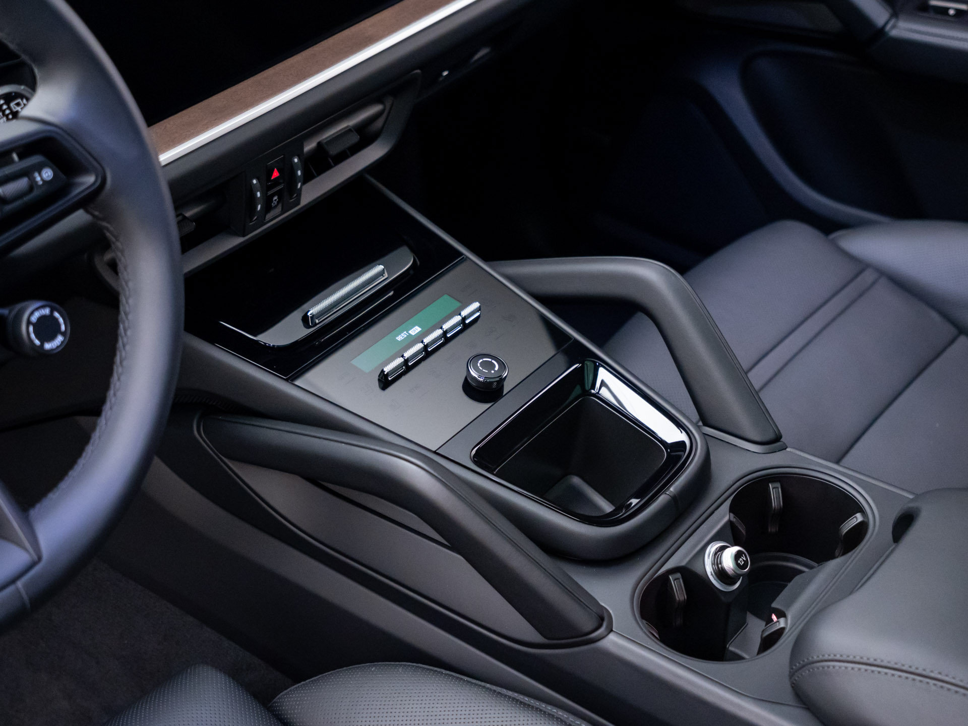 Certified 2025 Porsche Cayenne S AWD/4WD image 13