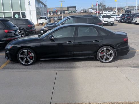 Used 2023 Audi A4 2.0T Premium Plus w/ Premium Plus Package image 3