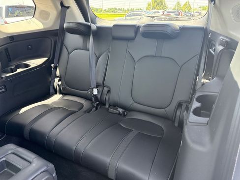 Certified 2024 Honda Pilot Touring image 18