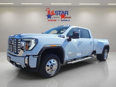 New 2026 GMC Sierra 3500 Denali w/ Denali Reserve Package image 3