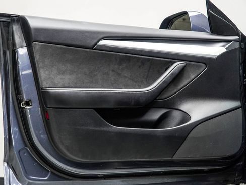 Used 2022 Tesla Model 3 Performance image 27