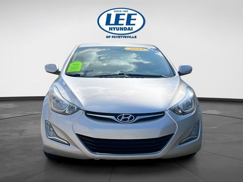 Used 2015 Hyundai Elantra SE w/ Option Group 02 image 2