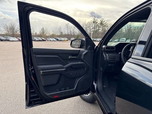 New 2025 Toyota Tacoma TRD Off-Road image 21