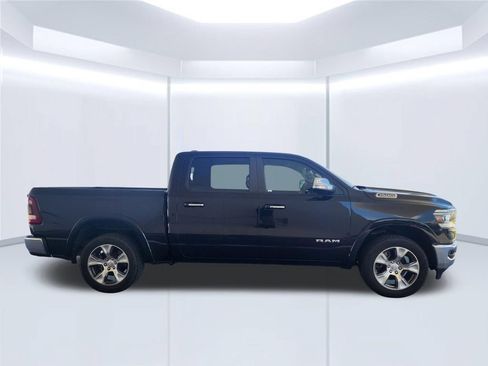 Used 2022 RAM 1500 Laramie AWD/4WD image 7