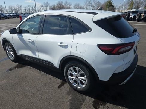 Certified 2025 Ford Escape Active image 11