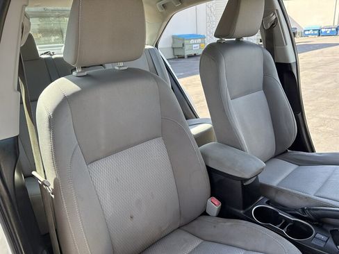 Used 2016 Toyota Corolla LE FWD image 34