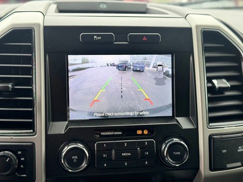 Used 2021 Ford F250 Lariat AWD/4WD image 19