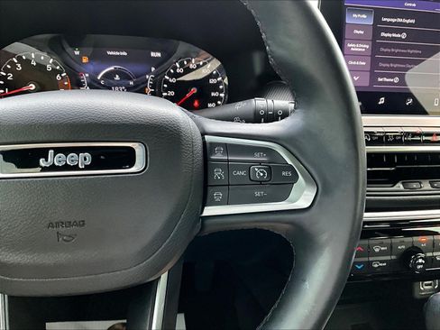 Used 2022 Jeep Compass Latitude w/ Convenience Group AWD/4WD image 12