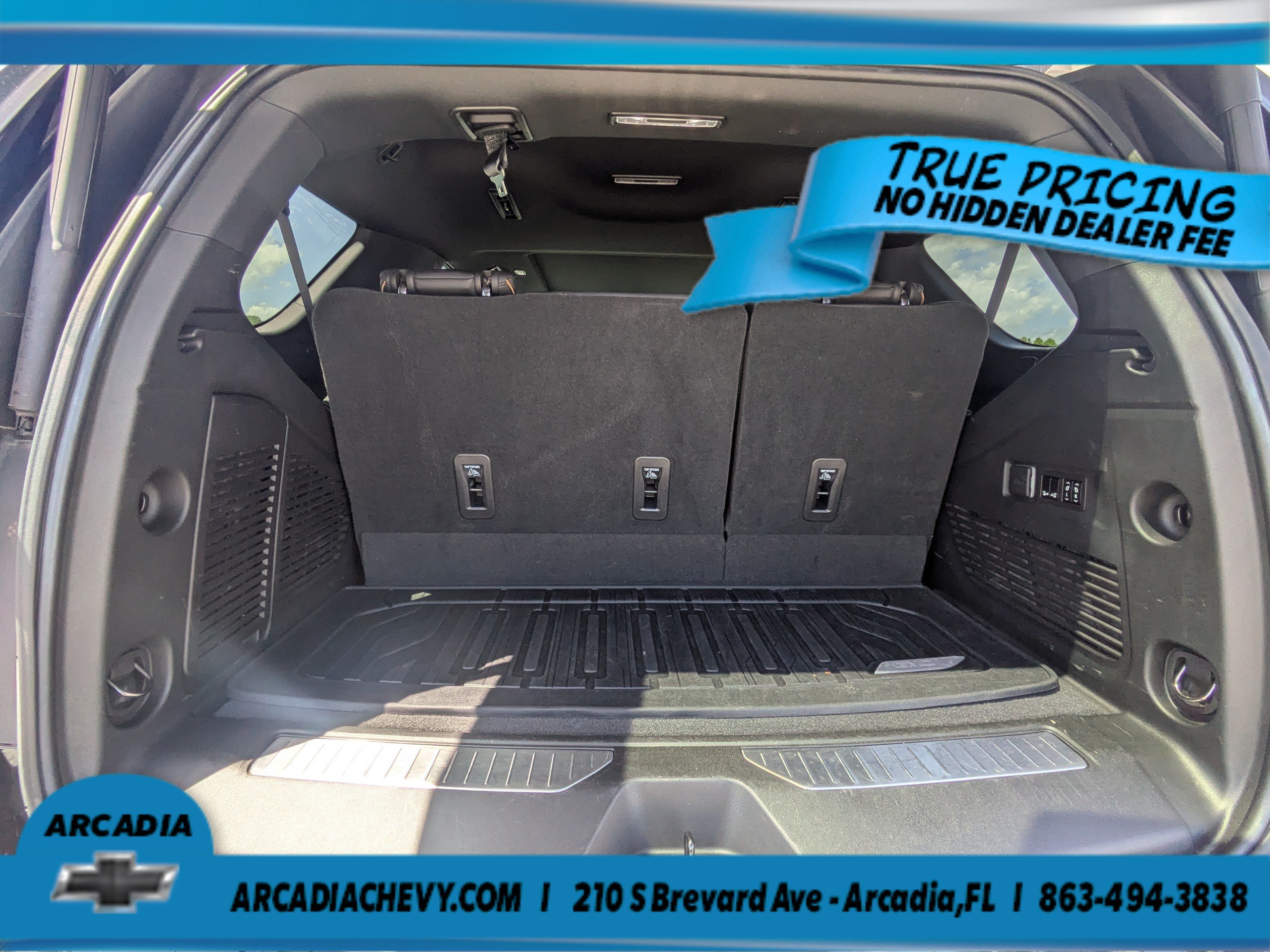 Used 2023 GMC Yukon AT4 w/ LPO, Floor Liner Package AWD/4WD image 13