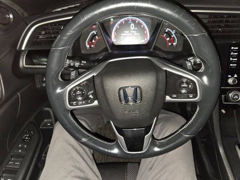 Used 2019 Honda Civic Sport image 2