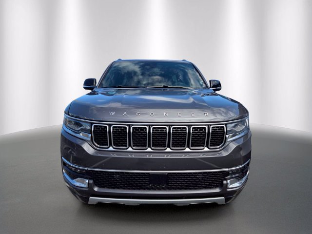Used 2024 Jeep Wagoneer L Series II w/ Flexible Seating Group RWD image 6