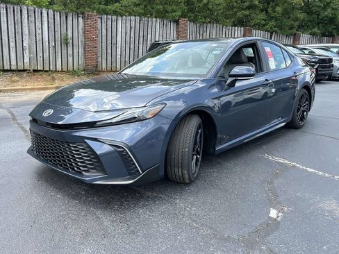 New 2026 Toyota Camry SE FWD image 7