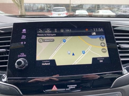 Used 2023 Honda Passport TrailSport image 17