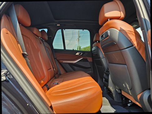 Used 2024 BMW X5 xDrive40i w/ Executive Package AWD/4WD image 23