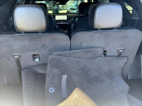 Used 2024 Kia Sorento SX Prestige image 37