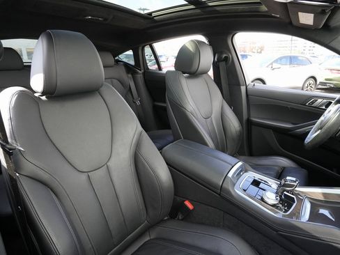 Used 2022 BMW X6 xDrive40i w/ M Sport Package image 27