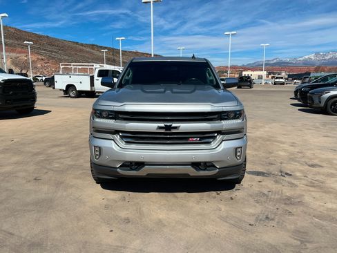 Used 2018 Chevrolet Silverado 1500 LTZ Z71 w/ LTZ Plus Package image 9
