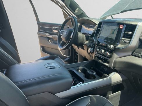 Used 2024 RAM 1500 Laramie AWD/4WD image 15