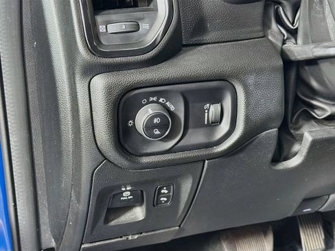 Used 2023 RAM 1500 Big Horn AWD/4WD image 10