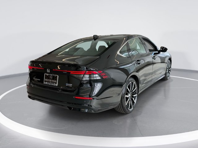 Used 2024 Honda Accord Touring image 4