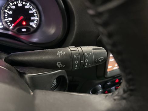 Used 2022 Jeep Renegade Latitude w/ Convenience Group AWD/4WD image 31