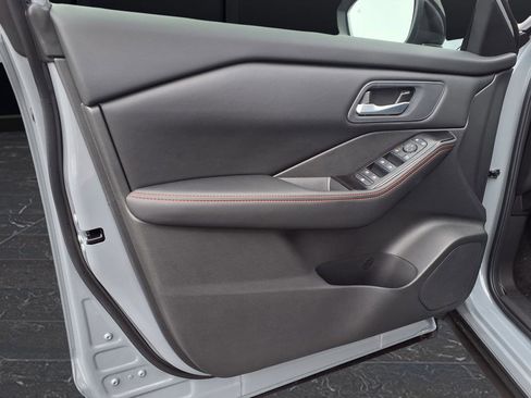 New 2026 Nissan Rogue SV AWD/4WD image 16