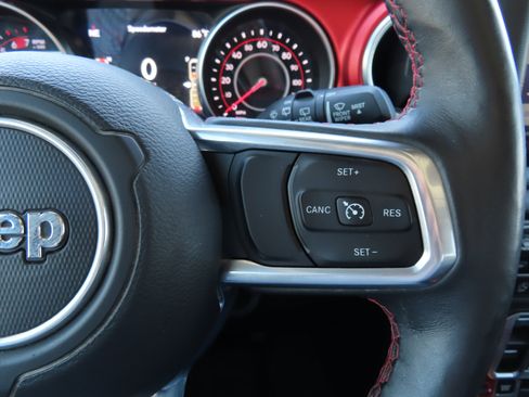 Used 2018 Jeep Wrangler Unlimited Rubicon AWD/4WD image 20