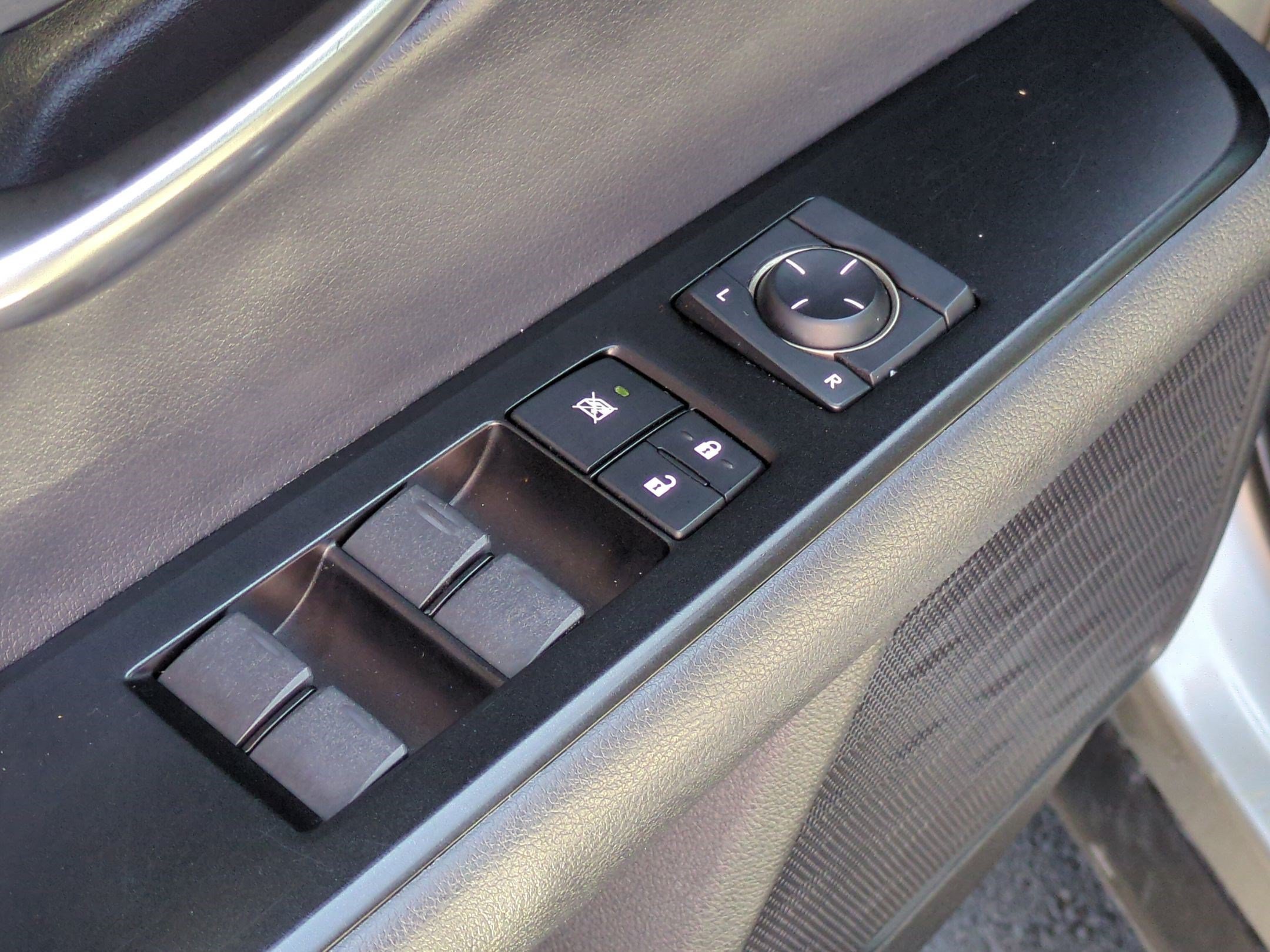 Used 2020 Lexus UX 250h w/ Premium Package AWD/4WD image 15