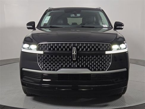 New 2025 Lincoln Navigator L Reserve image 10
