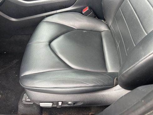 Used 2020 Toyota Highlander XLE image 17