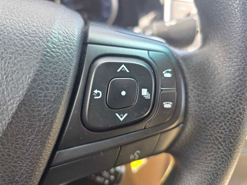 Used 2017 Toyota Camry LE FWD image 32