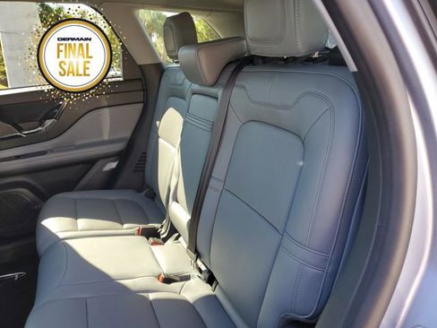 Certified 2022 Lincoln Corsair FWD w/ Equipment Group 101A image 17