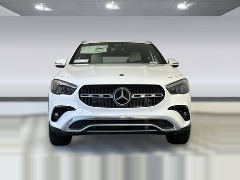 Certified 2025 Mercedes-Benz GLA 250 4MATIC image 5