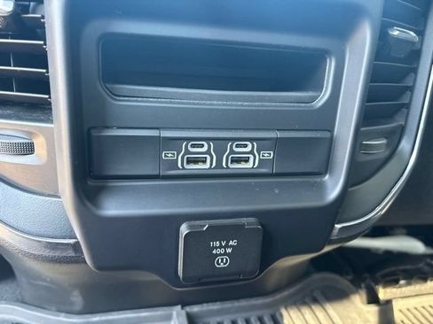 Used 2024 RAM 2500 Laramie w/ Night Edition AWD/4WD image 33