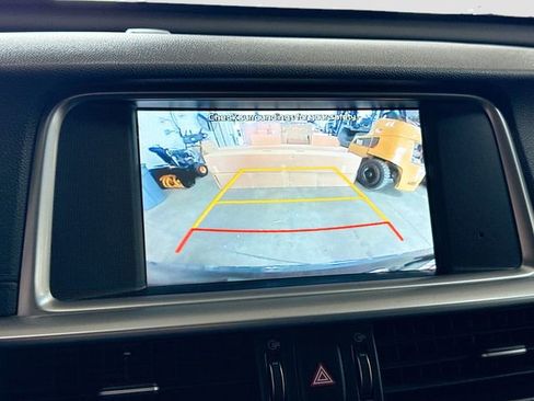 Used 2020 Kia Optima SE FWD image 14