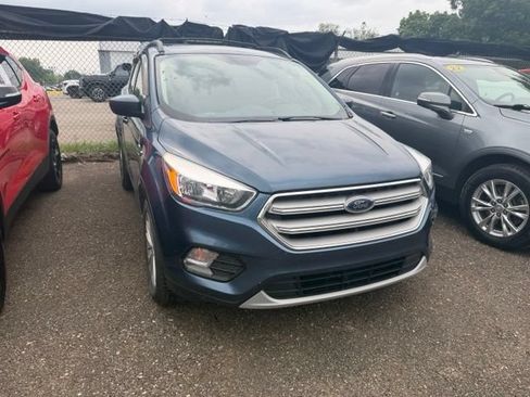 Used 2018 Ford Escape SE AWD/4WD image 3