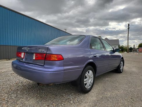 Used 2000 Toyota Camry LE image 9