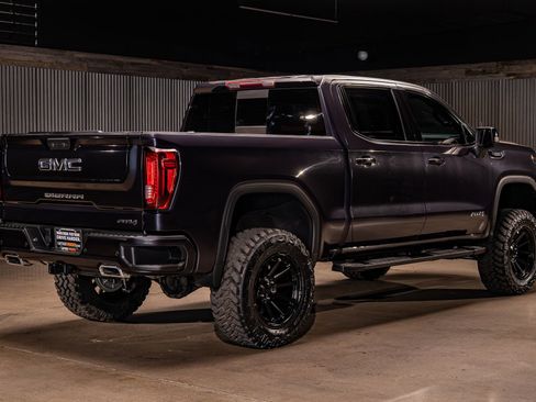 Used 2022 GMC Sierra 1500 AT4 w/ AT4 Premium Package image 10