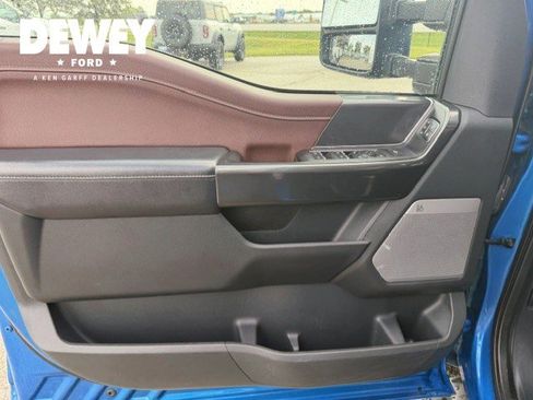 Used 2021 Ford F150 Lariat AWD/4WD image 10