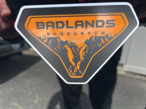 Used 2025 Ford Bronco Badlands w/ Sasquatch Package AWD/4WD image 7
