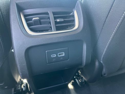 Used 2026 Chevrolet Blazer LT FWD image 22
