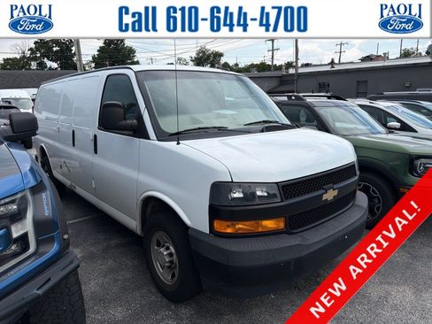 Used 2020 Chevrolet Express 3500 Extended RWD image 1
