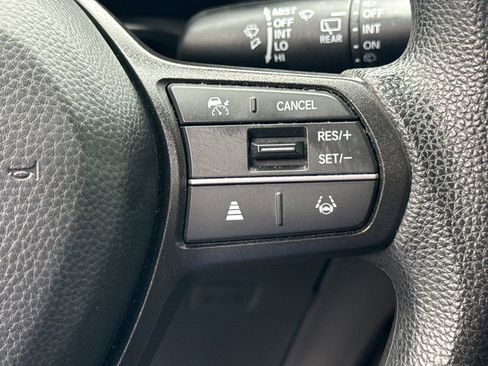 Used 2023 Honda CR-V LX image 27