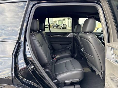 Certified 2023 Cadillac XT6 Sport image 16