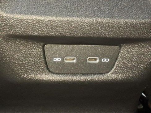 New 2026 Volkswagen Tiguan SE image 14